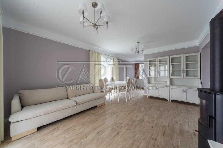 Продаж нового будинку з ремонтом в Іванковичах - фото 1