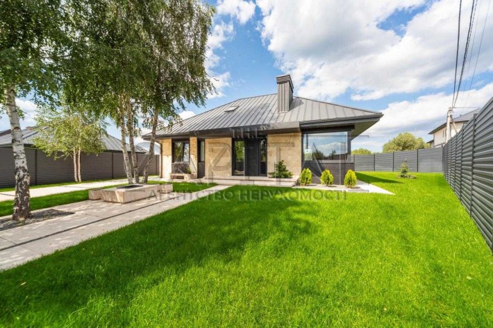 БЕЗ % /Продажа / Дом / ул. Киевская, Иванковичи/ Фастовский район - фото 1