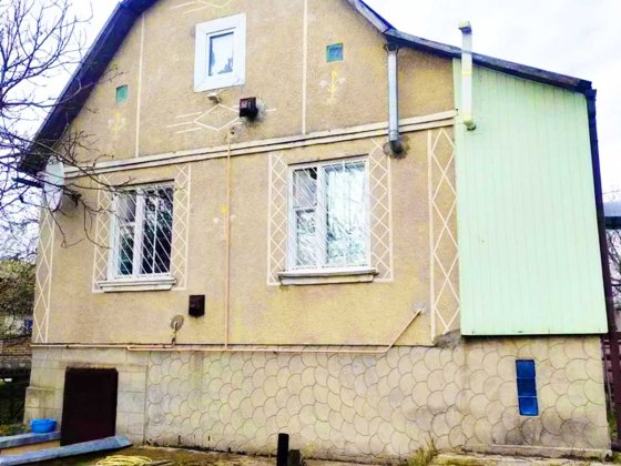 Продам будинок с.Круглик,СК Академічний.Газ,гараж.Поруч - ліс,озера Круглик