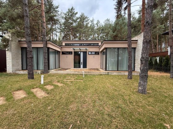 Чарівність бездоганності Американська вілла під Києвом Riviera Village Лебедівка