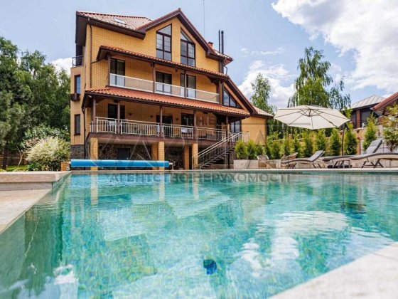 Продаж / Будинок / 640 м2 / Вишгородський район / Лютіж / вул. Левадна Лютіж