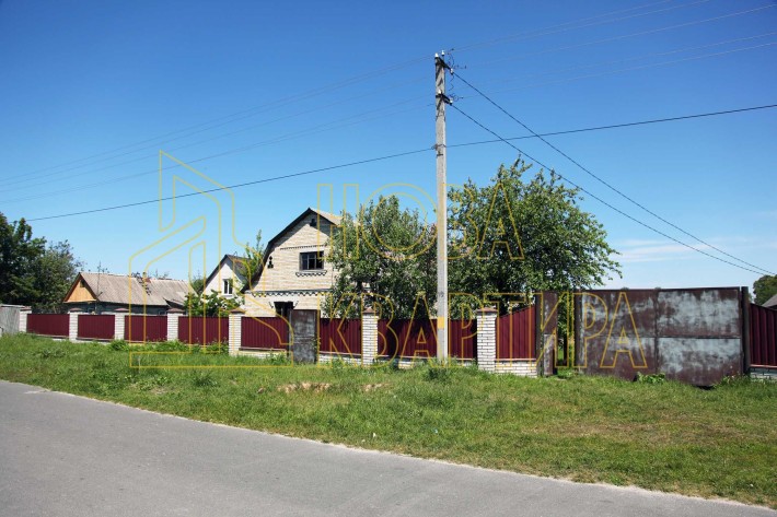 Добротний цегляний будинок на 30сотках + 8 соток в подарунок - фото 1