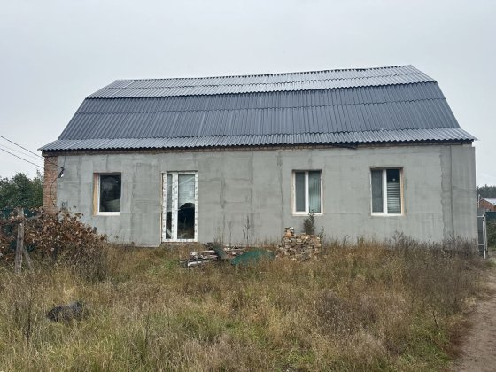 Гарний будинок в с. Мощун з земельною ділянкою 10 сот Мощун