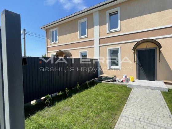 с.Нове продаж дуплексу 95 м2 з ремонтом Є-Оселя, Держ.програми Новое