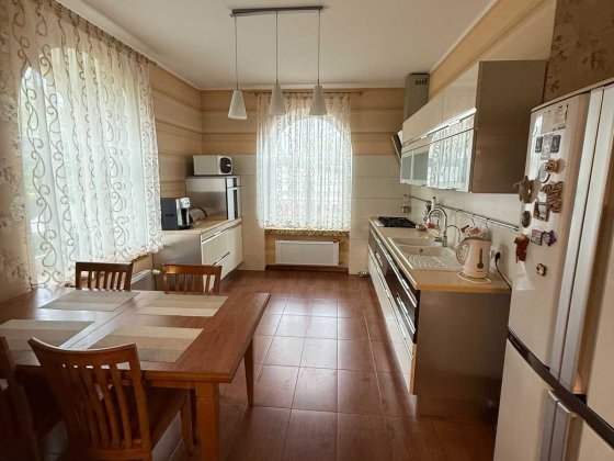 Будинок 450 м² + гостьовий будинок Басейн 41 сотка Михайловка-Рубежовка