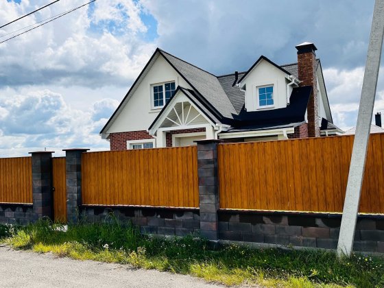 Будинок у Авторському стилі в КМ Міжріччя! Закрита територія Осещина