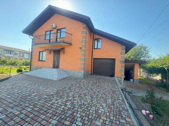 Петропавлівське  будинок 232 м2 з ремонтом та меблями. Петропавлівське