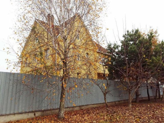 Продажа вигідно добротний дім 3 поверхи 20хв. від Києва Петропавлівське