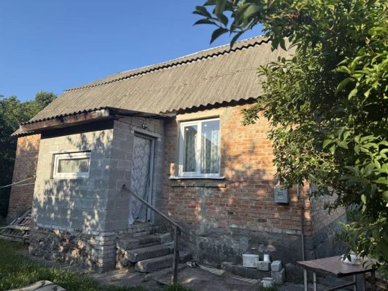 Продаж цегляного будинку в селі Путрівка Путровка