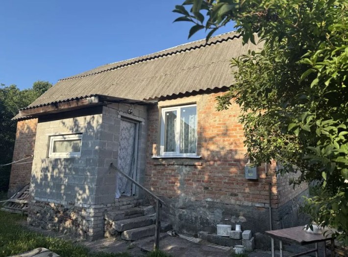 Продаж цегляного будинку в селі Путрівка - фото 1
