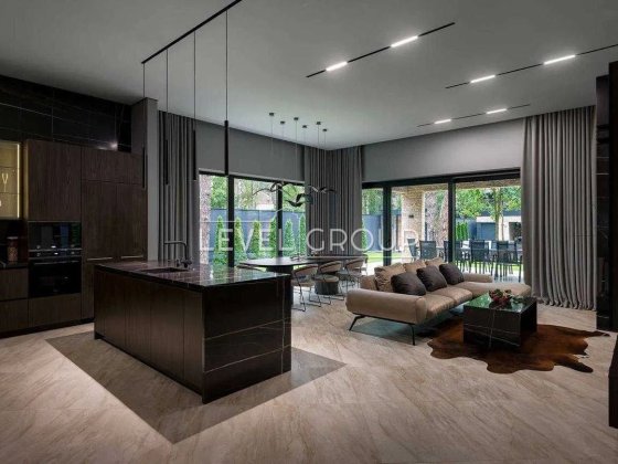 Продаж будинку з басейном. Новий ремонт. Конче-Заспа. Плюти. Плюты