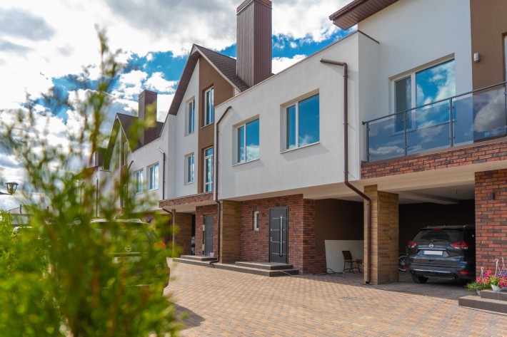 Продажа теплого таунхауса 167м2 + крытое паркоместо, Троещина, Погребы - фото 1