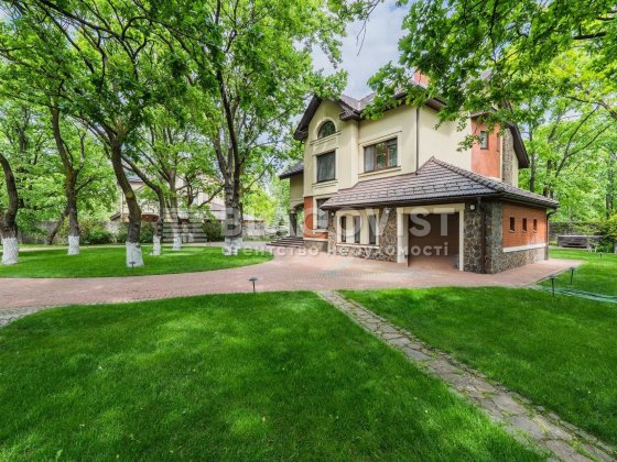 Без комісії Продаж цегляного будинку 367м2 Романків 30 соток Лісова