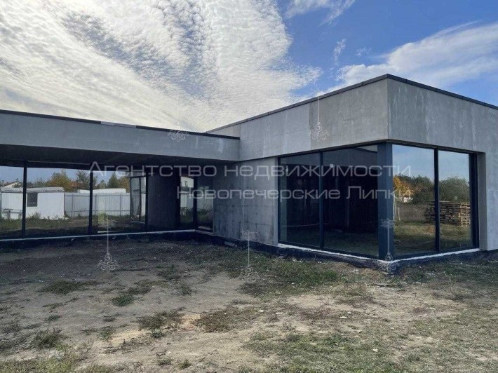 Будинок у стилі хай-тек /с. Романків /283м2/0.24Га/15 км до Печерська - фото 1