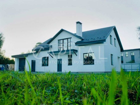 Продаж будинку в Романків 225 м2 13 соток огорожена територія Підгірці Романків