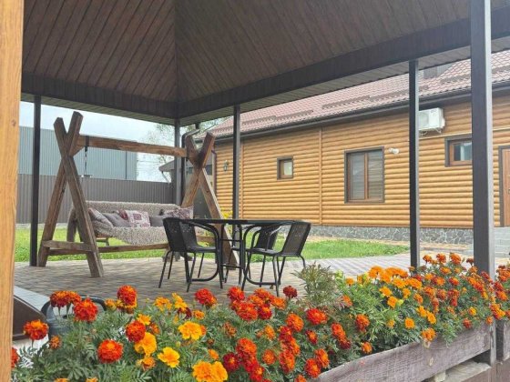 Продаж Домоволодіння Тарасівка Основний будинок/2 Гостьових/12 соток Тарасовка