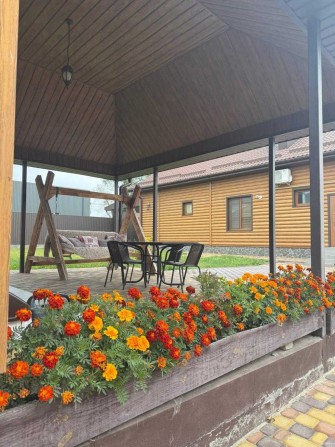 Продаж Домоволодіння Тарасівка Основний будинок/2 Гостьових/12 соток - фото 1