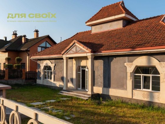 Продаж унікального будинку в Хотові, 4 кімнати, 8 соток, Без комісії Хотов