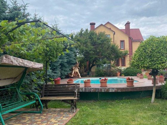 Продаж 3-поверх. будинку 260м2 басейн Хотів, парк Феофанія, 5 км Київ Хотов