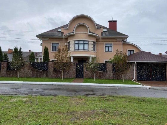 Коттедж возле метро яжитомирская Чайка Чайки