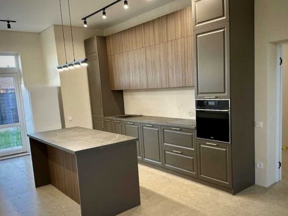 Будинок з ремонтом 165 м.кв. 4 сотки Гараж Тераса Хотянівка Хотянівка