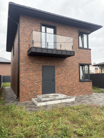 Будинок Шевченково Белогородка , асфальт, поряд ліс - фото 1