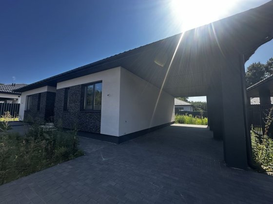 Одноповерховий красень біля Києва, Шевченкове Шевченкове