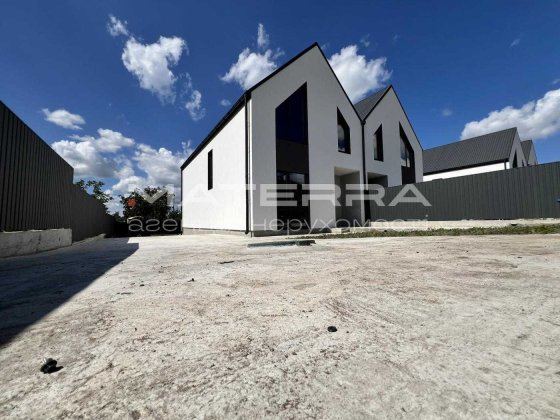 Юрівка продаж будинку (дуплекс) 117м2+тераса 17м2 з панорамним видом Юровка