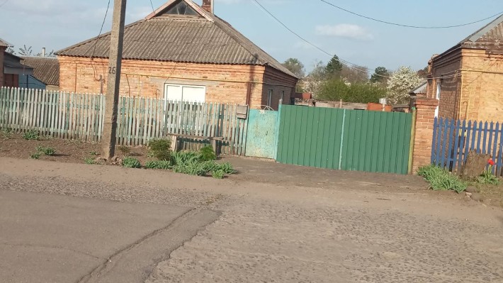 Продам будинок в центральній частині м.Долинська - фото 1