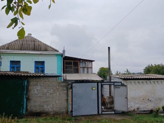 Продам будинок біля баму Новоукраїнка