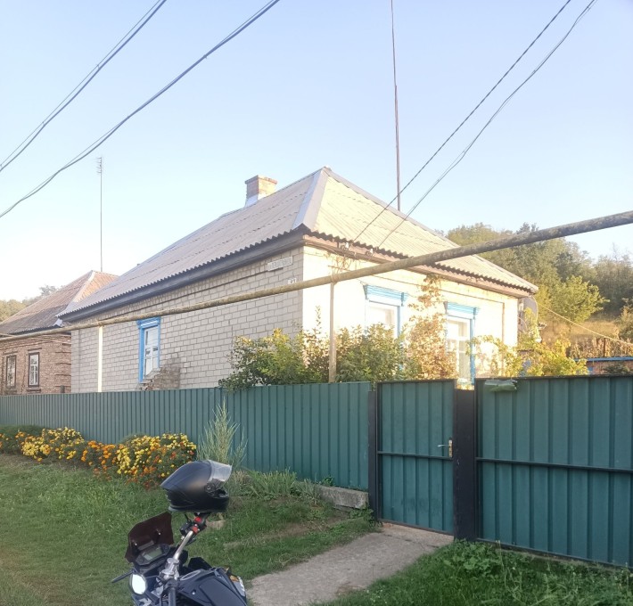 Продам дім зі всіма зручностями - фото 1