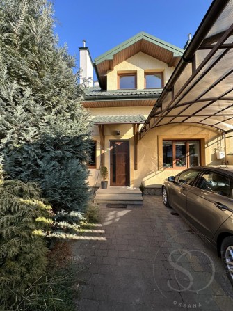 Продаж спареного котеджу у м.Винники з ремонтом - фото 1