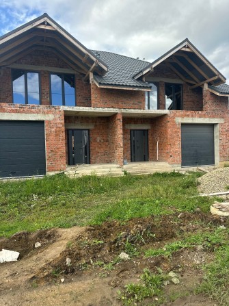 Продаються два котеджі - фото 1