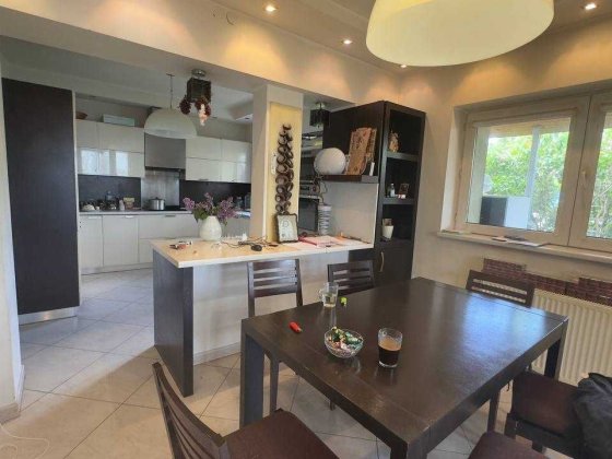 Продаж чудового будинка із великою територією у Винниках Винники