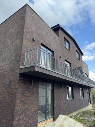 Продаж котеджу у Винниках - фото 1