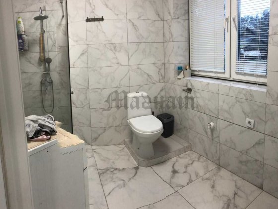 Житловий будинок в Брюховичах 202кв.м. з ділянкою 4,5сот.