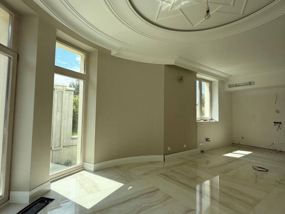 Продаж елітного будинку в Брюховичах Брюховичи