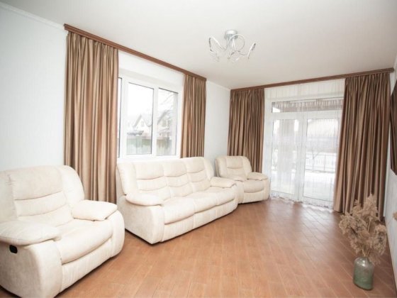 Продаж окремого будинку смт Рудне-Львів з ремонтом Рудное