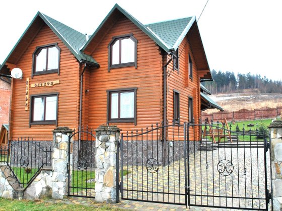 Вилла с баней в Сходнице в Карпатах /дом/котедж/ будинок в Східниці Сходница