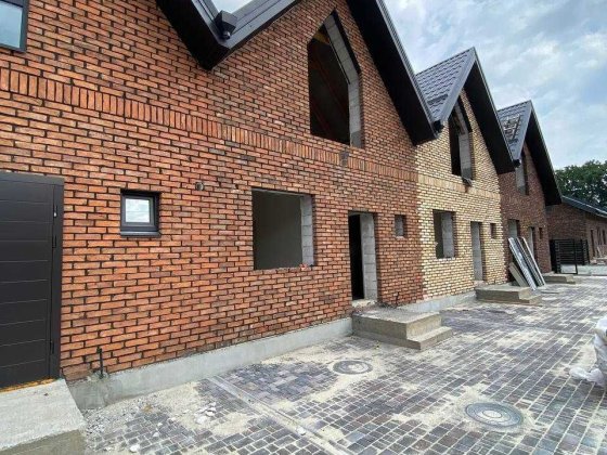 Продаж Таунхаусу, два паркомісця, Забудовник, БАВАРСЬКА КЛАДКА. Зубра