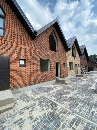 Продаж Таунхаусу, два паркомісця, Забудовник, БАВАРСЬКА КЛАДКА. - фото 1