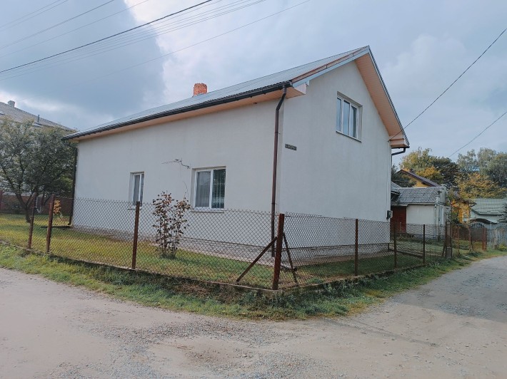 Продається будинок поблизу Львова у с. Зимна Вода - фото 1