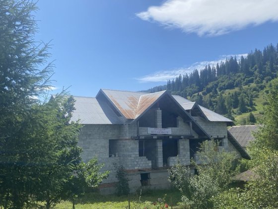 Недобудований готель Славское