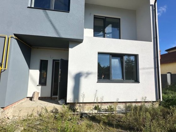 Продаж котеджу в Зимній Воді 3,6 сот ПІДВАЛ. Газ, Розведена електрика Зимняя Вода