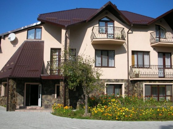 Продам садибу для сім'ї Моршин