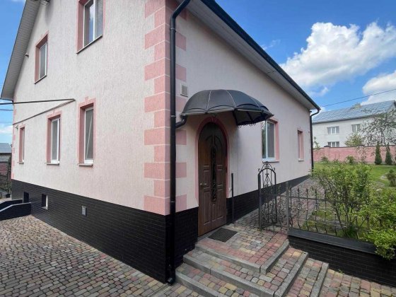 Продаж 2-х поверхового будинку  в с.Давидів Давидів