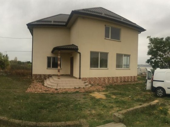 Продаю будинок, Баловне Баловне