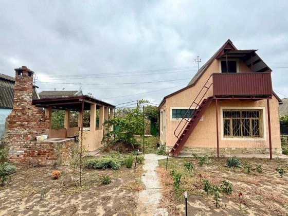 Продається дача з двоповерховим будинком та альтанкою, с. Галицинове Галицинове