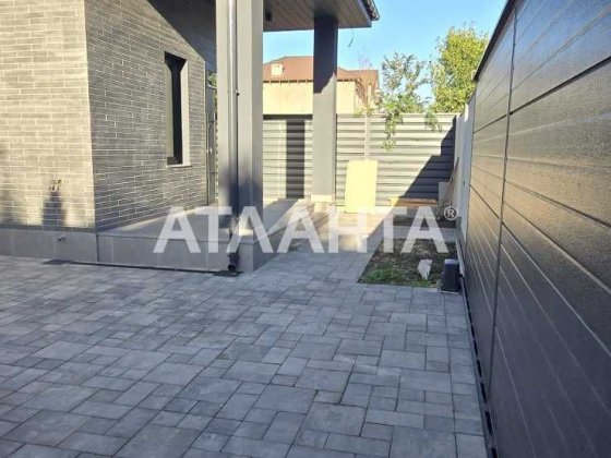 Просторный дом в Совиньоне у моря Лиманка