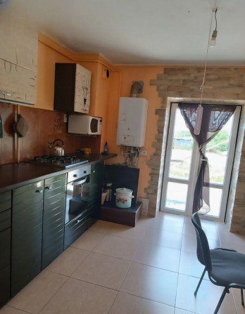 У продажу чудовий будинок - фото 1